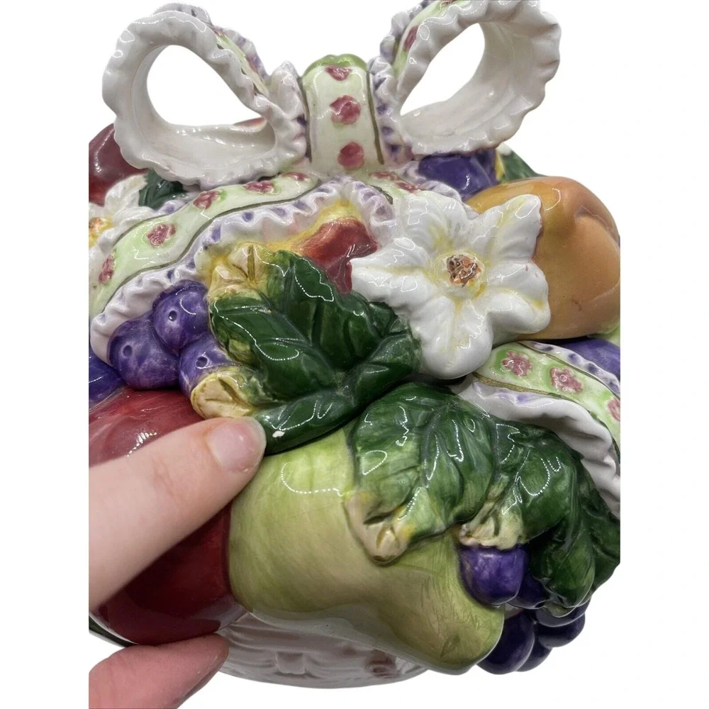 Ceramic Fruit Basket Lidded Trinket Dish Candy Bowl Figurine Apples Grapes Pears